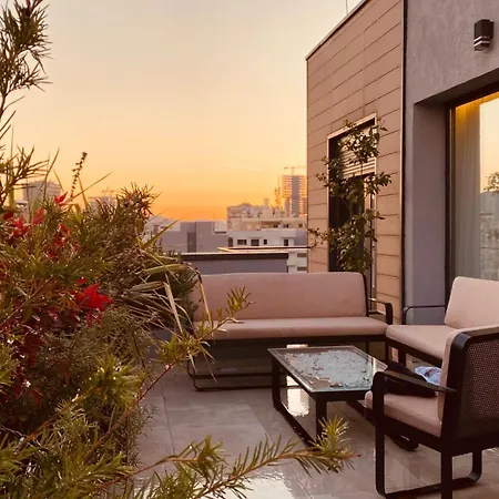 Premium Penthouse 